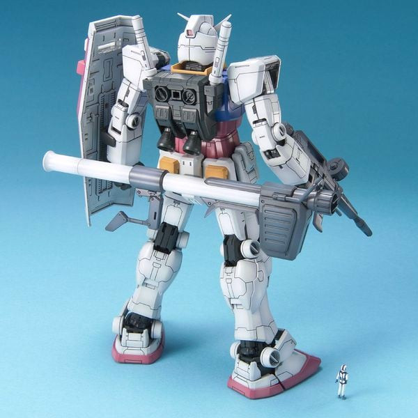 gunpla_shop_ban_rx-78-2_gundam_ver_one_year_war_0079_mg_311a85447ee541bbb097000948954bf2_master.jpg Gundam