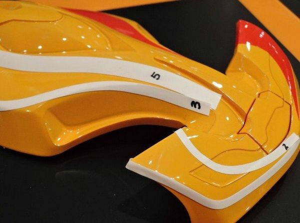 dan_su_dung_bang_keo_che_son_masking_tape_for_curves_2mm_tamiya_87177_ea242def905d44fe820495a76bb80ed1_grande.jpg Gundam