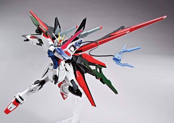 danh_gia_gundam_perfect_strike_freedom_hg_bandai_dep_nhat_5a3434b19f2f4b1dbb867a314ac136a9_grande.jpg Gundam