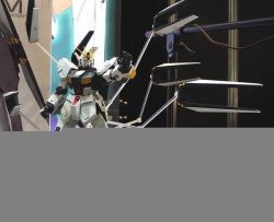 Nu Gundam Ver. Ka (MG - 1/100) 7 Gundam