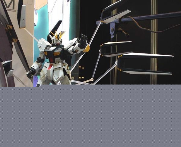 figure_nu_gundam_ver._ka_mg_grande.jpg Gundam
