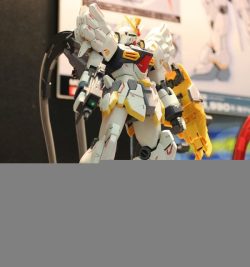 Gundam Sandrock EW Ver. (MG - 1/100) 5 Gundam