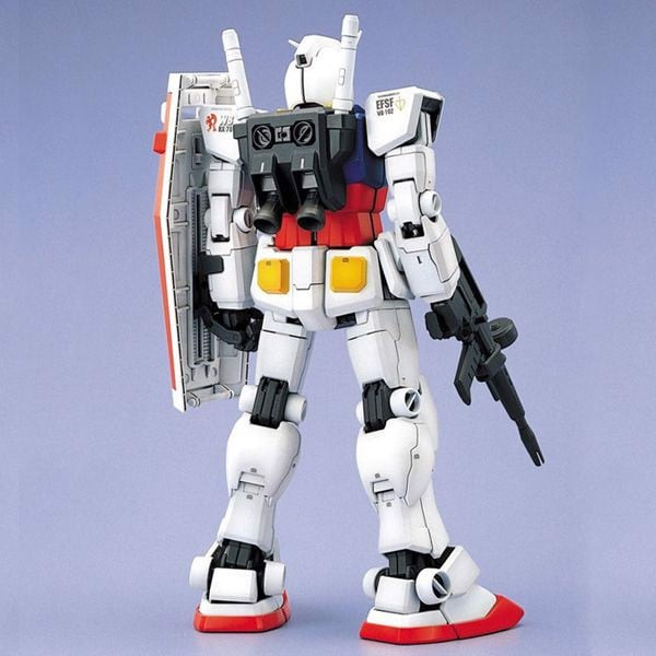 gunpla_shop_ban_rx-78-2_gundam_feec84a0285c42df90ca9aab08139dbc_master.jpg Gundam