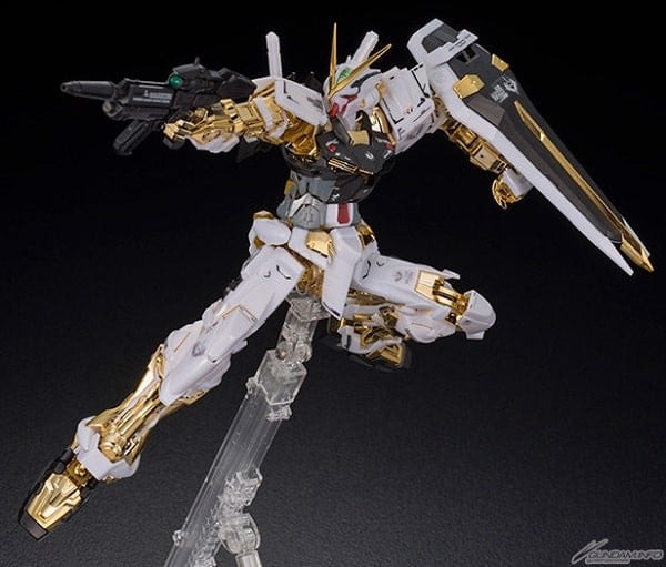 hinh_limited_gundam_mg_gundam_astray_gold_frame__gold_coating__bandai_5e642cf683db463782b7556faadec219_grande.jpg Gundam
