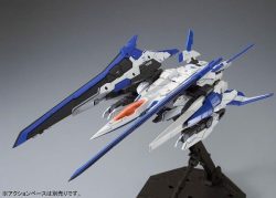 GN-0000+GNR-010/XN 00 XN RAISER (MG - 1/100) 10 Gundam