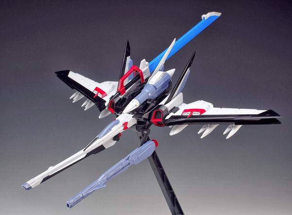 mua_strike_rouge_ootori_ver_rm_mg_gundam_tai_viet_nam_2c1b04d79a3d4d20b91e9023a5702de1_grande.jpg Gundam