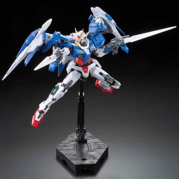 review_00_raiser_rg_gundam_5f1ea83a60694c9db91eaec3b5cc24ad_grande.jpg Gundam