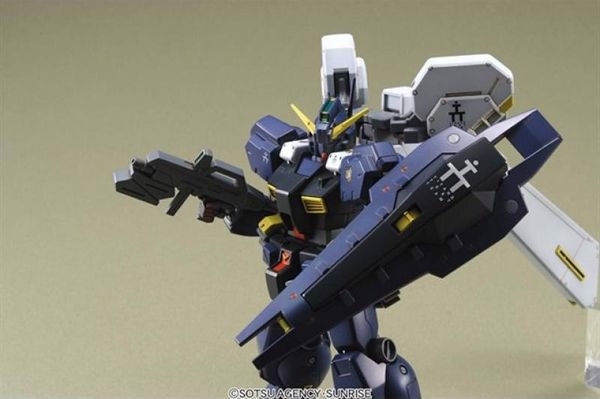 review_gundam_tr-1_hazel_ii_hguc_b0db2a08cf634b57b4548f3653b0f77e_grande.jpg Gundam